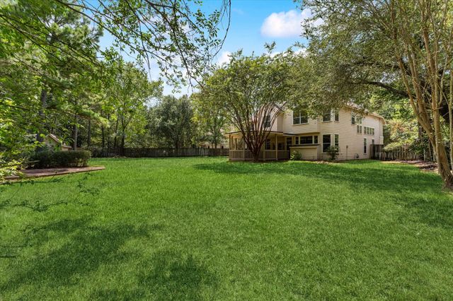 10 Seneca Place, The Woodlands, TX 77382