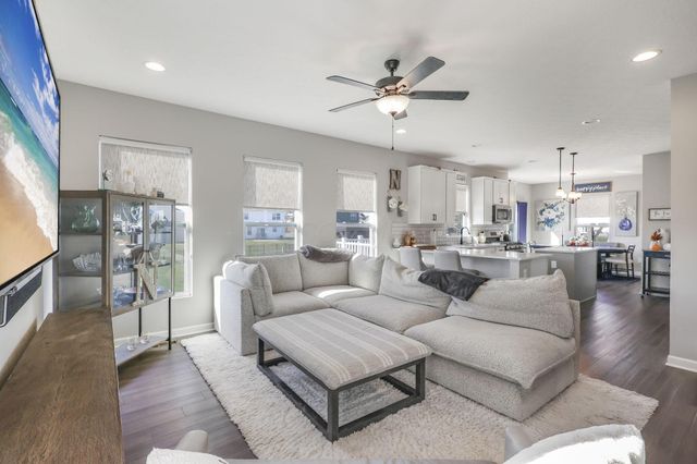 2725 Carmie Drive, Blacklick, OH 43004