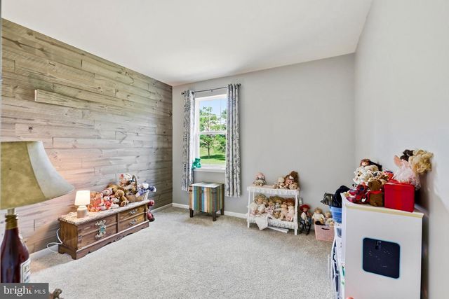 113 DIVOT CT, Front Royal, VA 22630