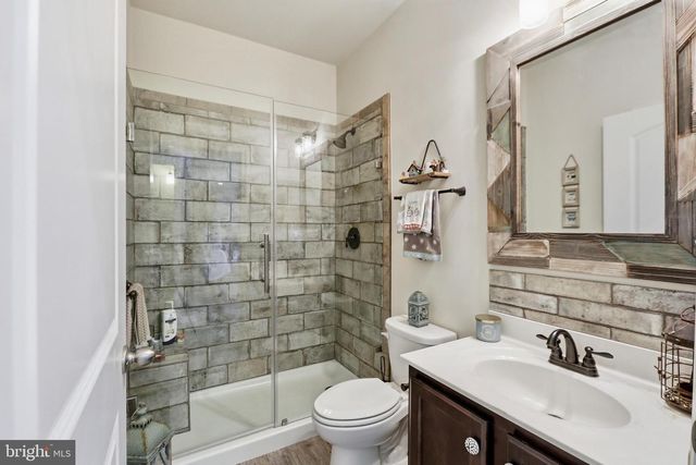 113 DIVOT CT, Front Royal, VA 22630