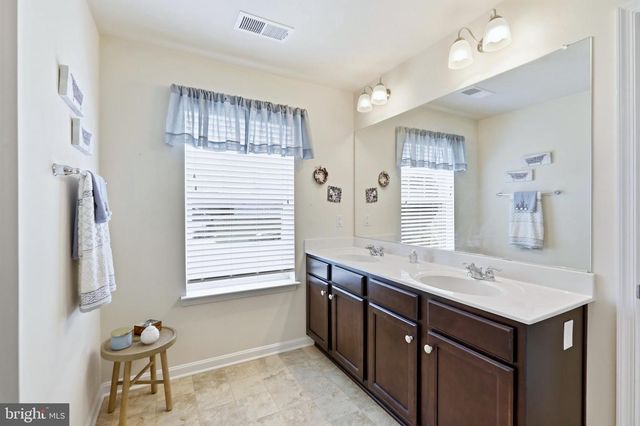 113 DIVOT CT, Front Royal, VA 22630