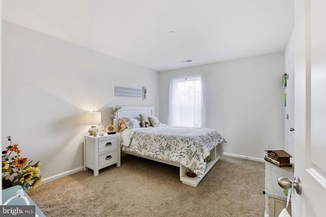 113 DIVOT CT, Front Royal, VA 22630