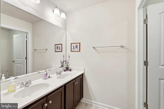 113 DIVOT CT, Front Royal, VA 22630