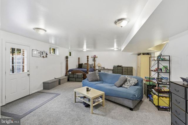 113 DIVOT CT, Front Royal, VA 22630
