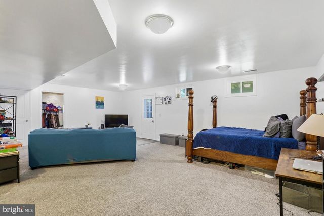 113 DIVOT CT, Front Royal, VA 22630