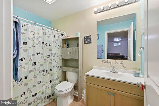 113 DIVOT CT, Front Royal, VA 22630
