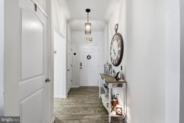 113 DIVOT CT, Front Royal, VA 22630