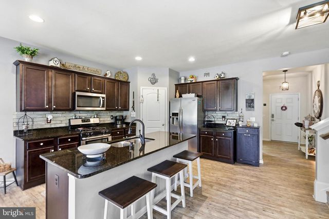 113 DIVOT CT, Front Royal, VA 22630