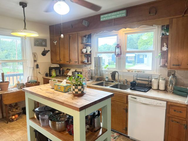 1122 Ralston Avenue, Barboursville, WV 25504