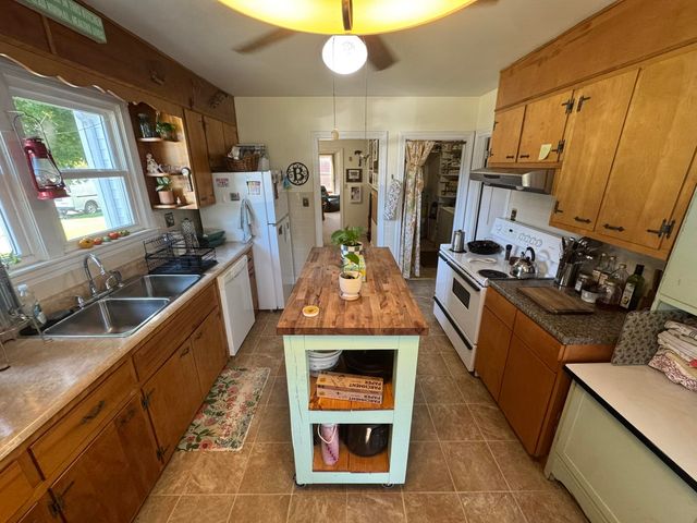 1122 Ralston Avenue, Barboursville, WV 25504
