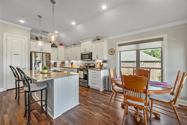 12764 Meadowbrook, Tyler, TX 75709