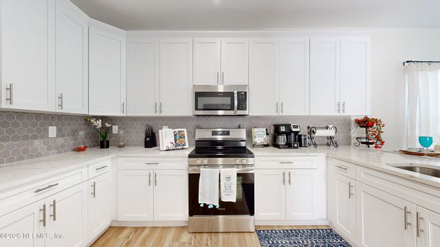 12737 OLD ST AUGUSTINE Road, Jacksonville, FL 32258