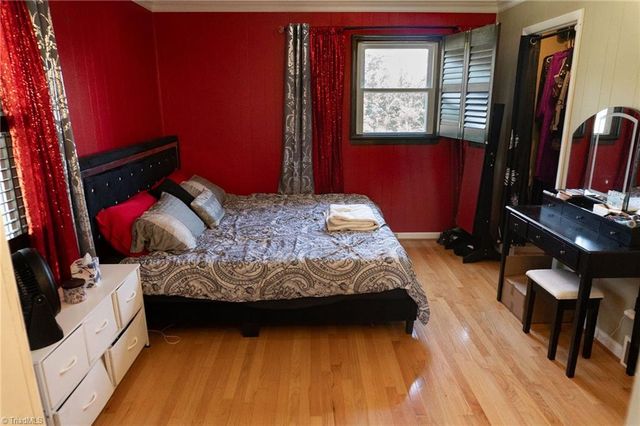 1744 R Chipman Drive, Yadkinville, NC 27055