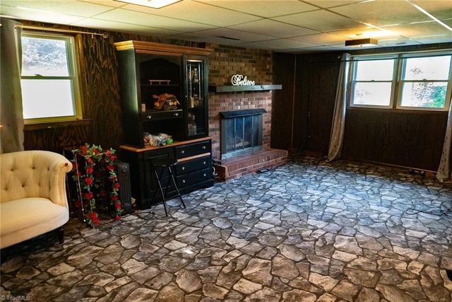 1744 R Chipman Drive, Yadkinville, NC 27055