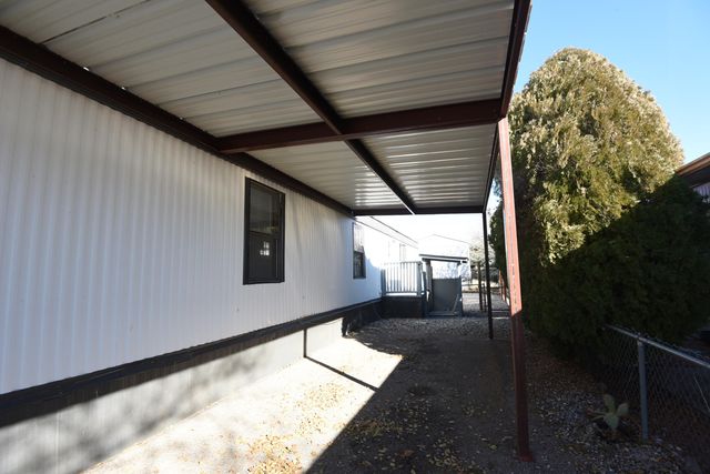 1048 Maverick Lane SE, Albuquerque, NM 87123