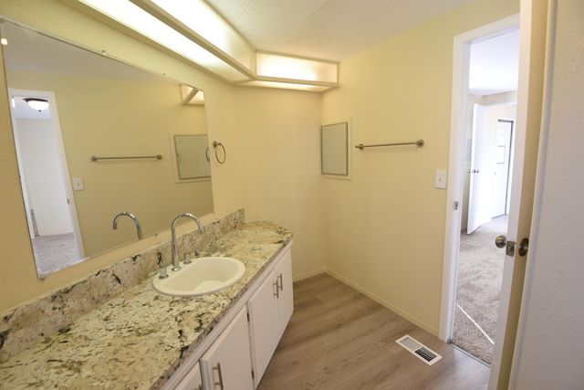 1048 Maverick Lane SE, Albuquerque, NM 87123