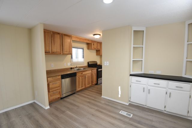 1048 Maverick Lane SE, Albuquerque, NM 87123