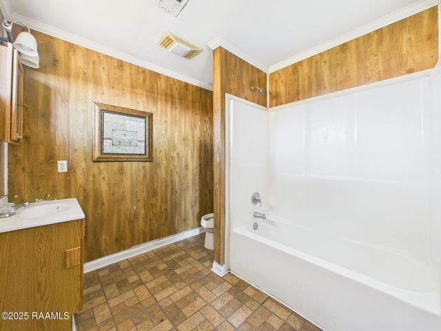 125 Sternberg Drive, Lafayette, LA 70506