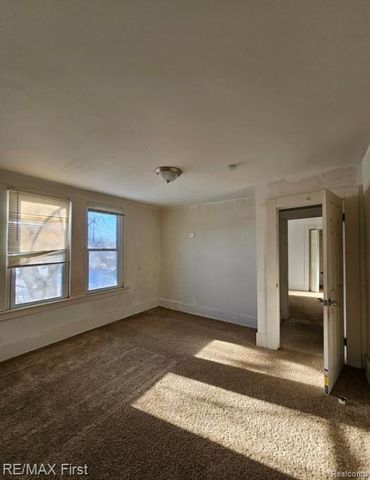 9755 Nardin Drive, Detroit, MI 48204