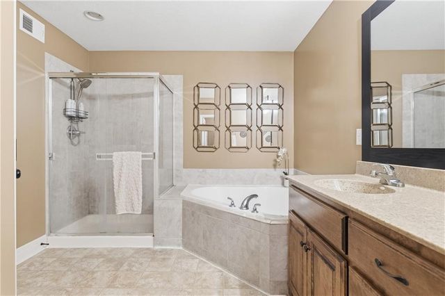4911 141st Terrace, Basehor, KS 66007