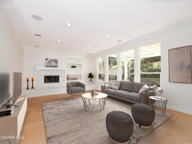 185 Laurel Wood Court, Simi Valley, CA 93065