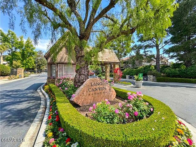 185 Laurel Wood Court, Simi Valley, CA 93065