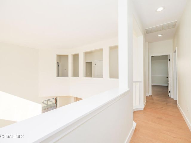 185 Laurel Wood Court, Simi Valley, CA 93065