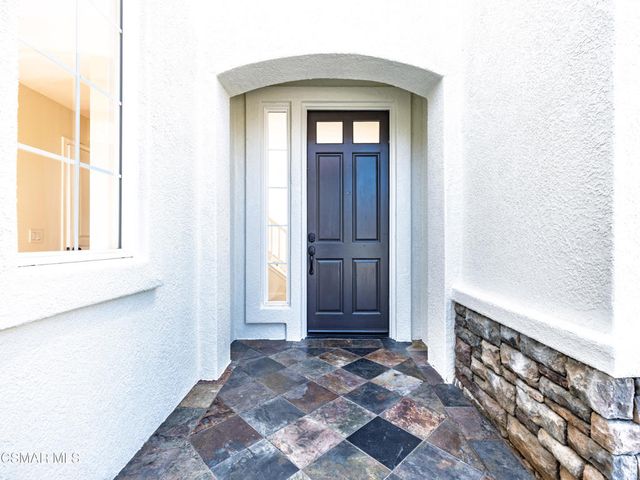 185 Laurel Wood Court, Simi Valley, CA 93065