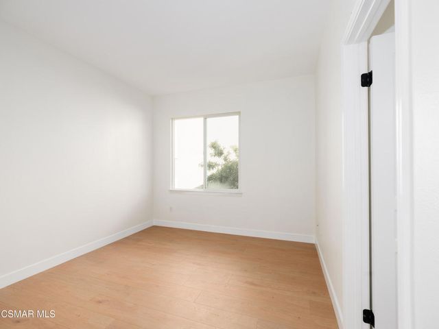 185 Laurel Wood Court, Simi Valley, CA 93065