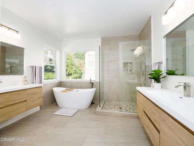 185 Laurel Wood Court, Simi Valley, CA 93065