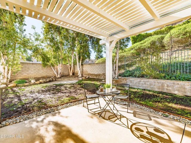 185 Laurel Wood Court, Simi Valley, CA 93065