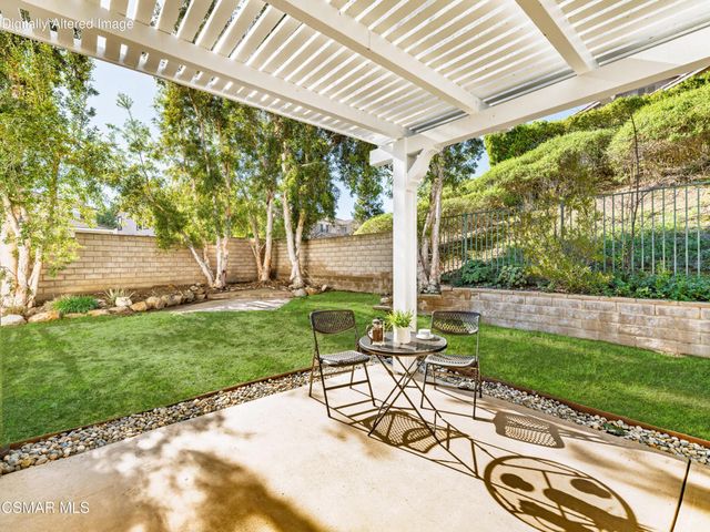 185 Laurel Wood Court, Simi Valley, CA 93065
