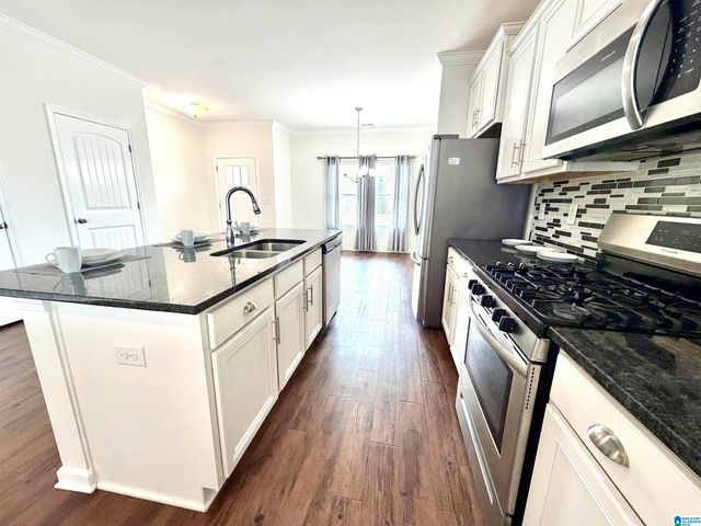 6563 NEWBRIDGE DRIVE, Bessemer, AL 35022