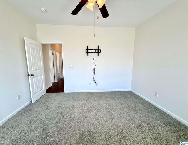 6563 NEWBRIDGE DRIVE, Bessemer, AL 35022