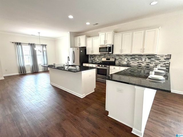 6563 NEWBRIDGE DRIVE, Bessemer, AL 35022