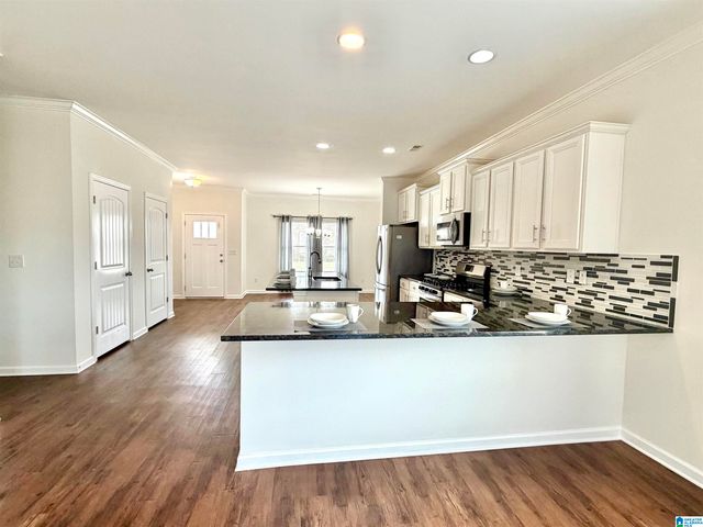 6563 NEWBRIDGE DRIVE, Bessemer, AL 35022