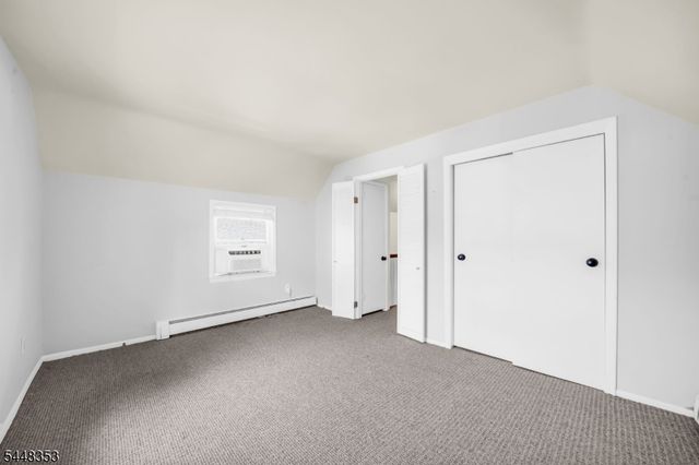 33 Asbury Pl, Parsippany-troy Hills Twp., NJ 07878