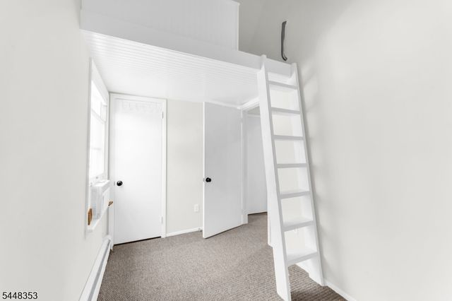 33 Asbury Pl, Parsippany-troy Hills Twp., NJ 07878