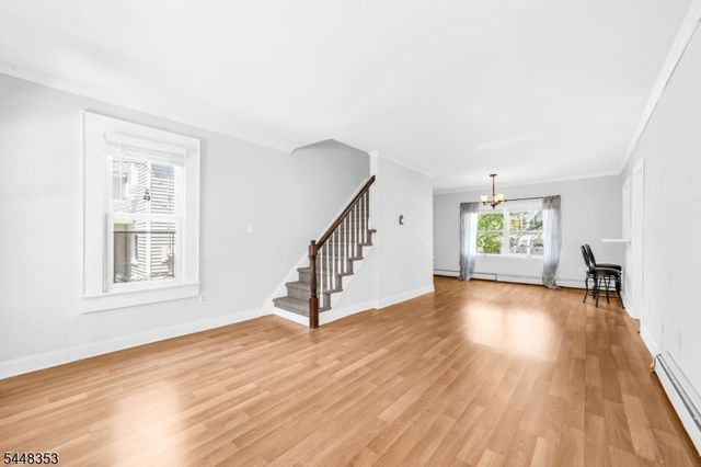 33 Asbury Pl, Parsippany-troy Hills Twp., NJ 07878