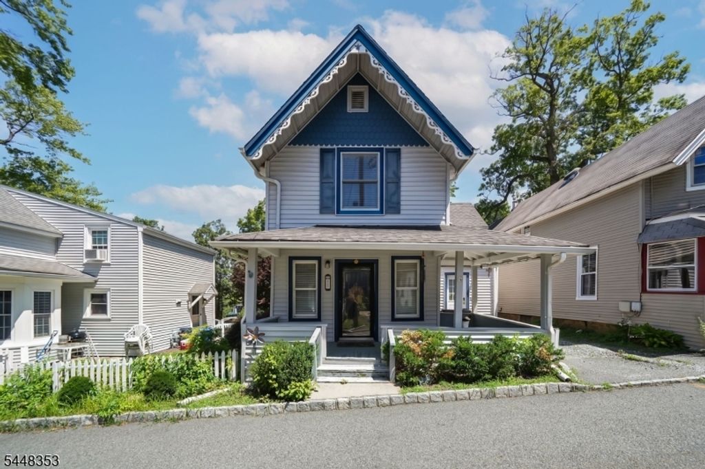 33 Asbury Pl, Parsippany-troy Hills Twp., NJ 07878