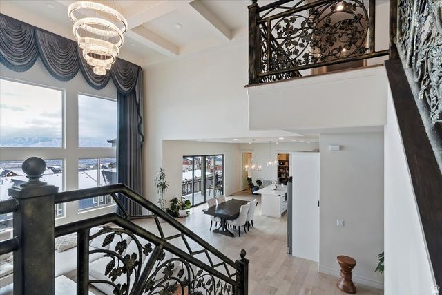 1013 W SEASONS VIEW CT, Lehi, UT 84043