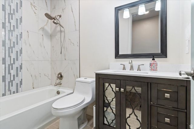 1013 W SEASONS VIEW CT, Lehi, UT 84043