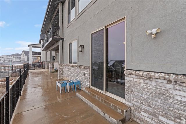 1013 W SEASONS VIEW CT, Lehi, UT 84043