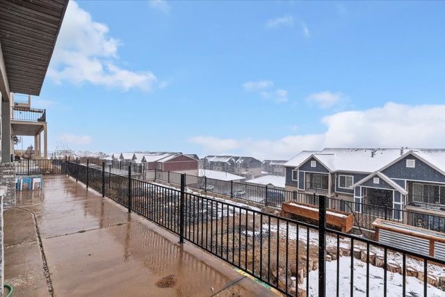 1013 W SEASONS VIEW CT, Lehi, UT 84043