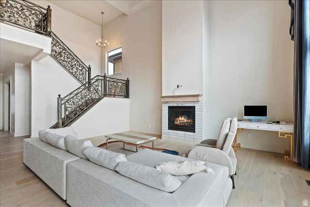 1013 W SEASONS VIEW CT, Lehi, UT 84043