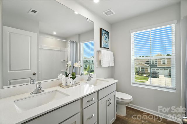 2712 Phoenix Court, Gastonia, NC 28052