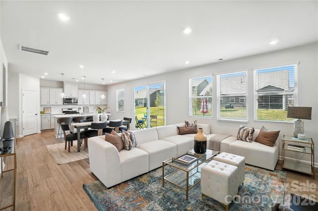 2712 Phoenix Court, Gastonia, NC 28052