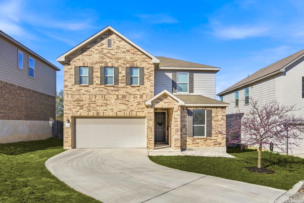 1303 Swan Ct, San Antonio, TX 78245