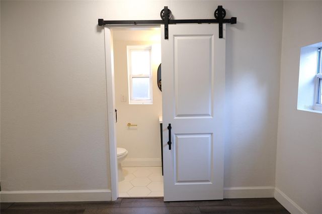 212 W HIAWATHA STREET, Tampa, FL 33604