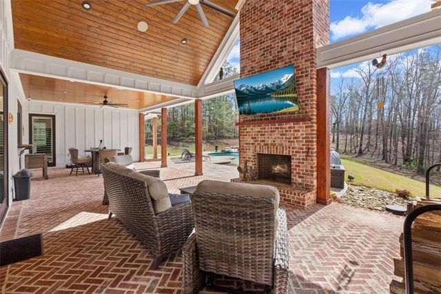 395 Heard Road, Canton, GA 30114